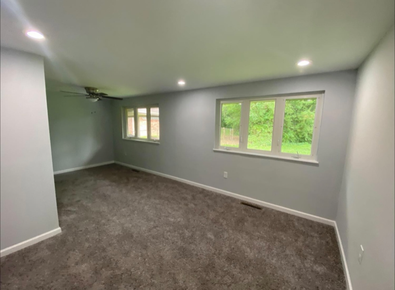 11143 Hawk St - Photo 3 of 10