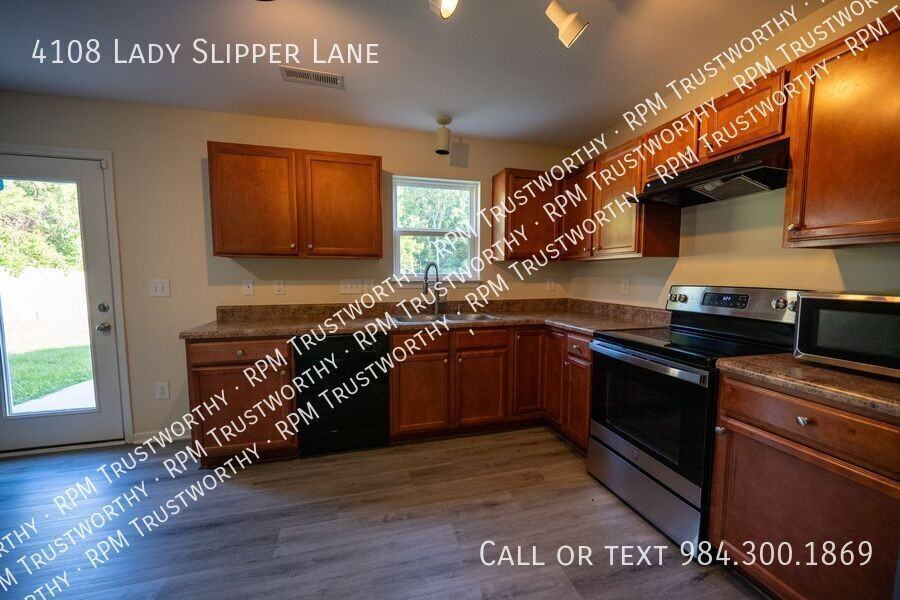 4108 Lady Slipper Ln - Photo 3 of 37