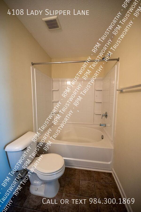 4108 Lady Slipper Ln - Photo 4 of 37