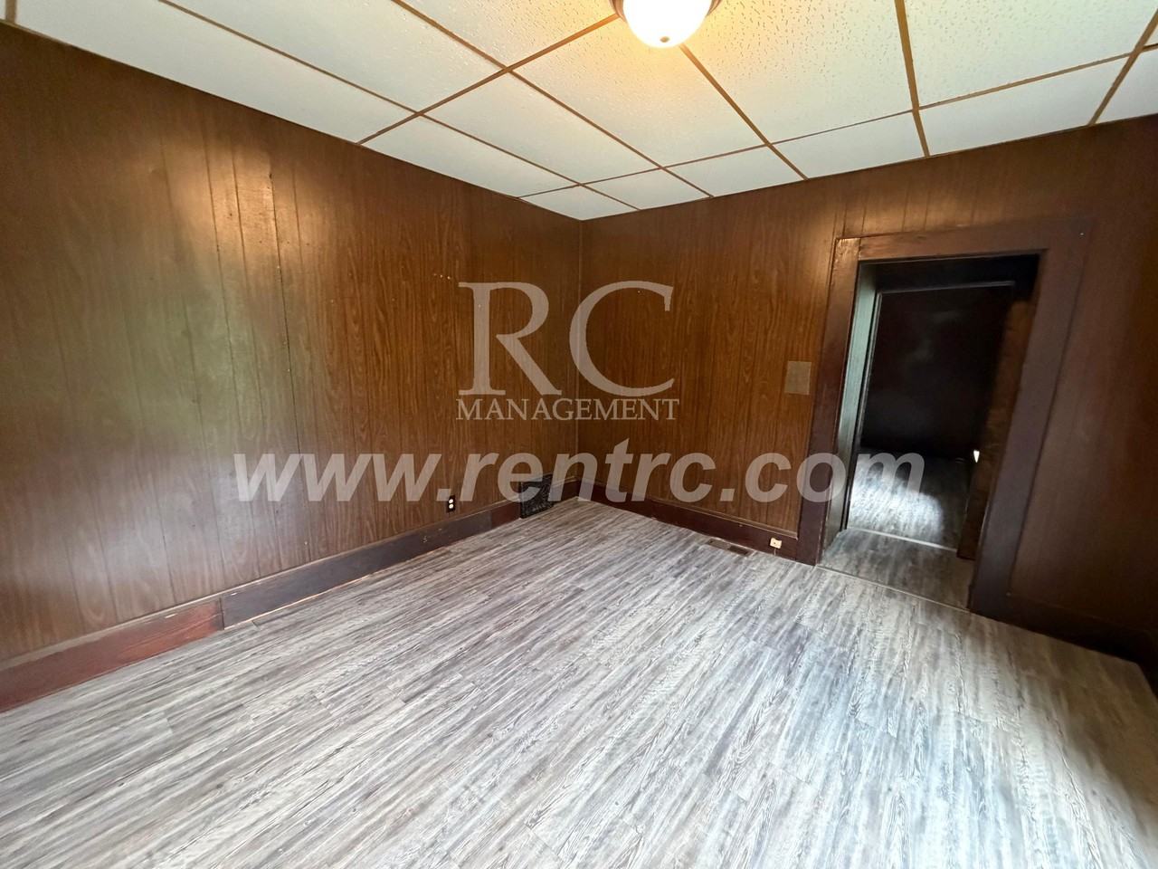1030 N Walnut St Apt 3 - Photo 6 of 9