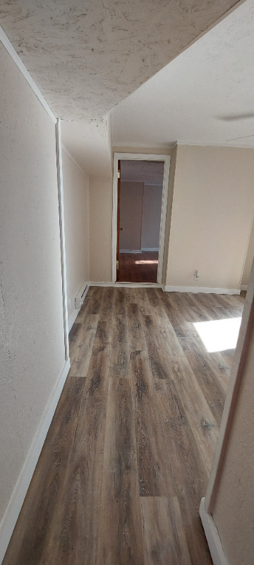 208 High St #B - Photo 2 of 9