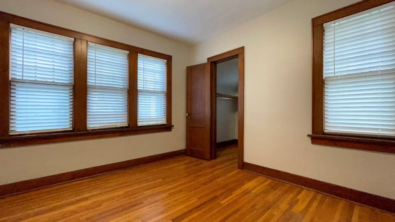 1114 N Carlos St #1 - Photo 7 of 32