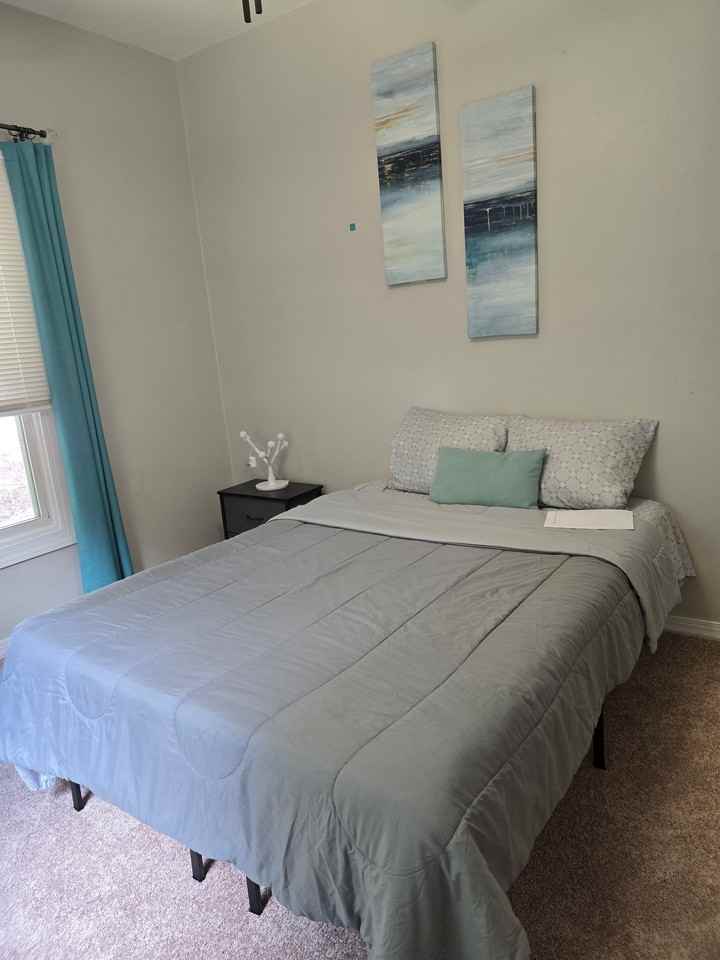 1401 W 40th St - Photo 5 of 9