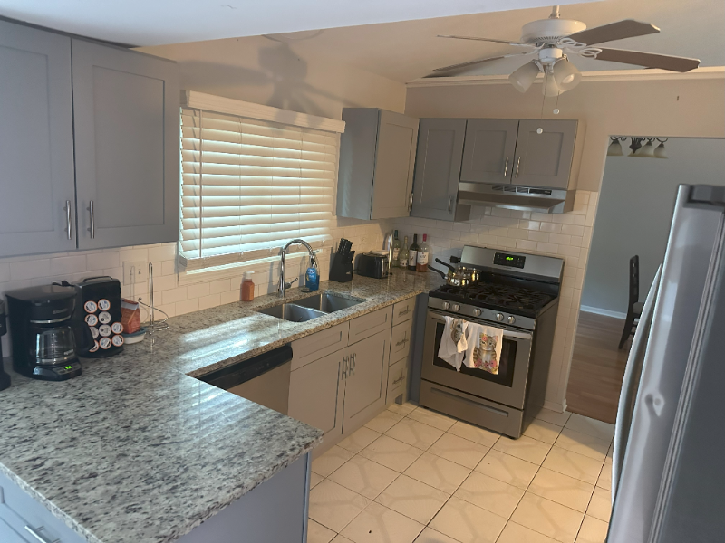 1183 Foxboro Ln - Photo 2 of 15