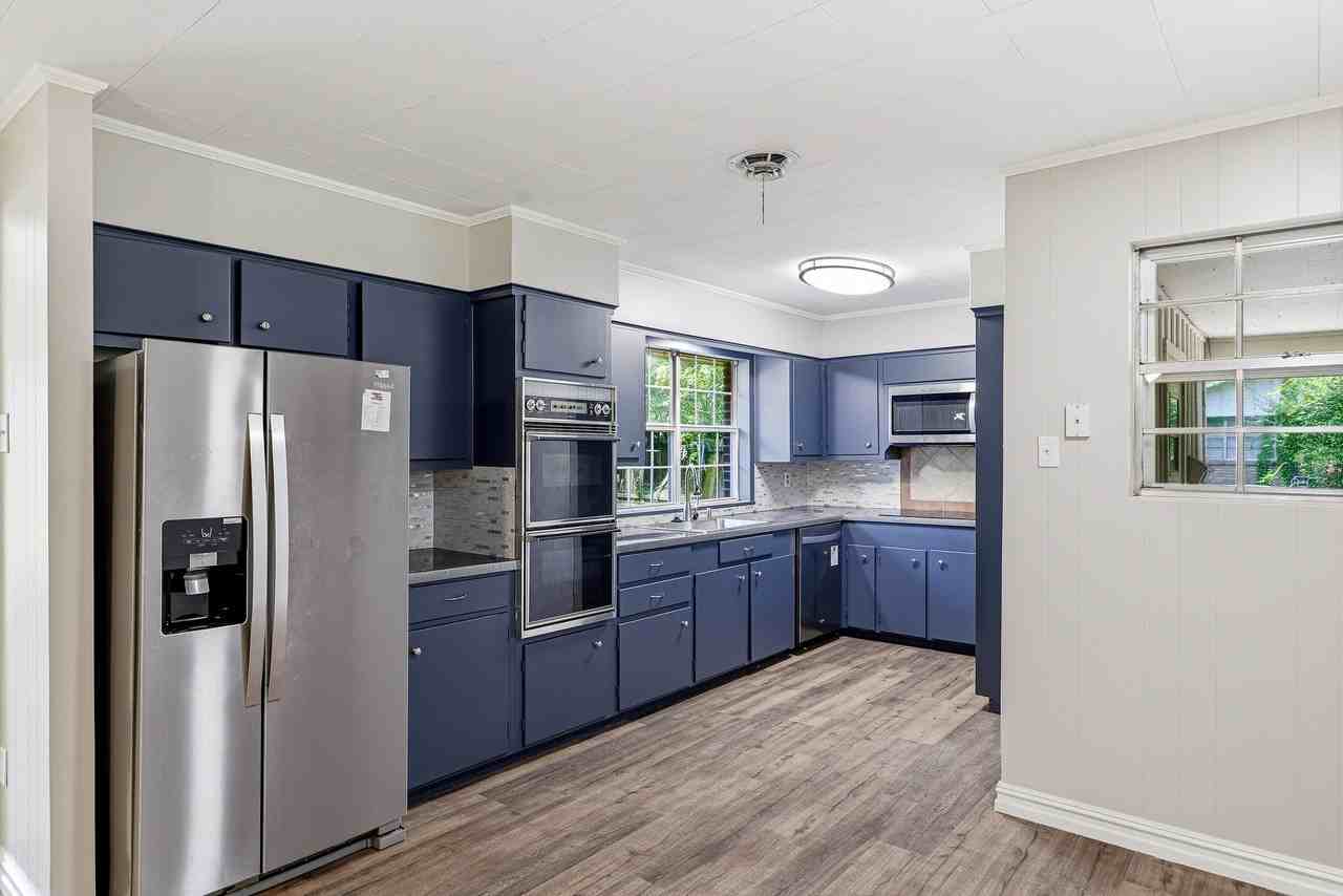 1902 Sherwood Ave - Photo 4 of 28