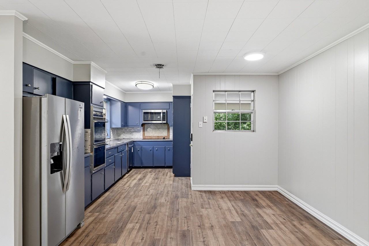 1902 Sherwood Ave - Photo 5 of 28