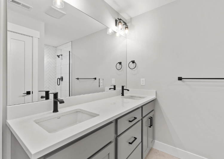 716 Rogers Way - Photo 5 of 20