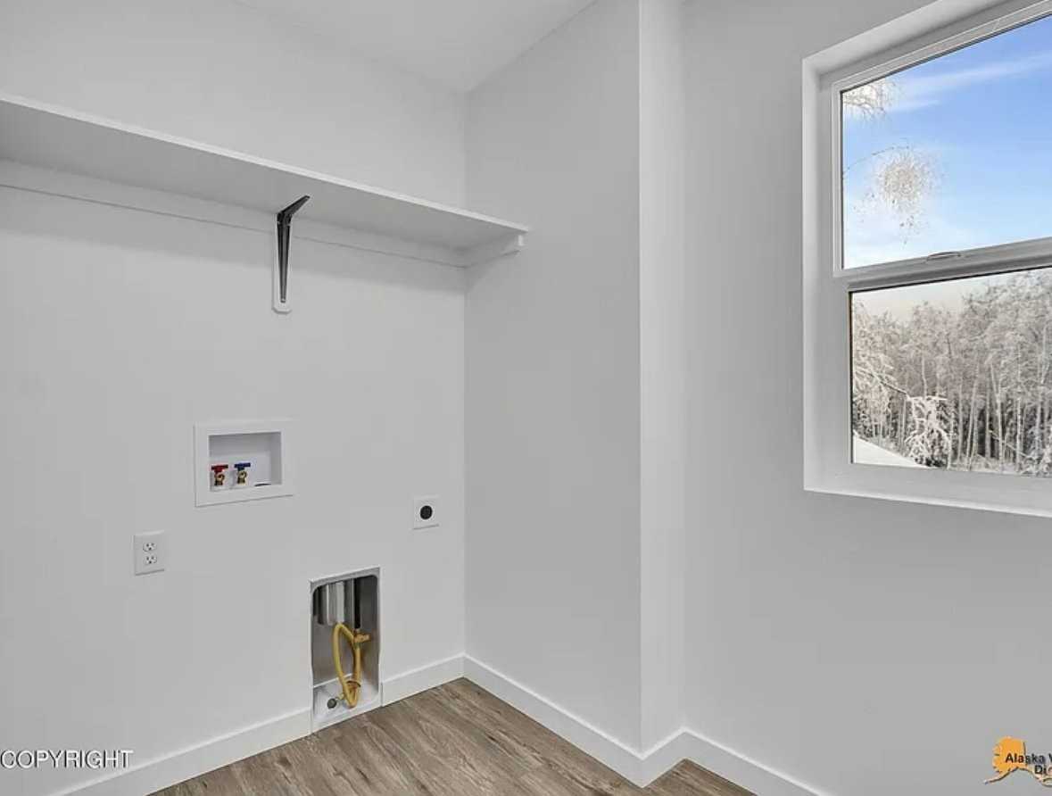 1687 S Tom Way - Photo 4 of 15