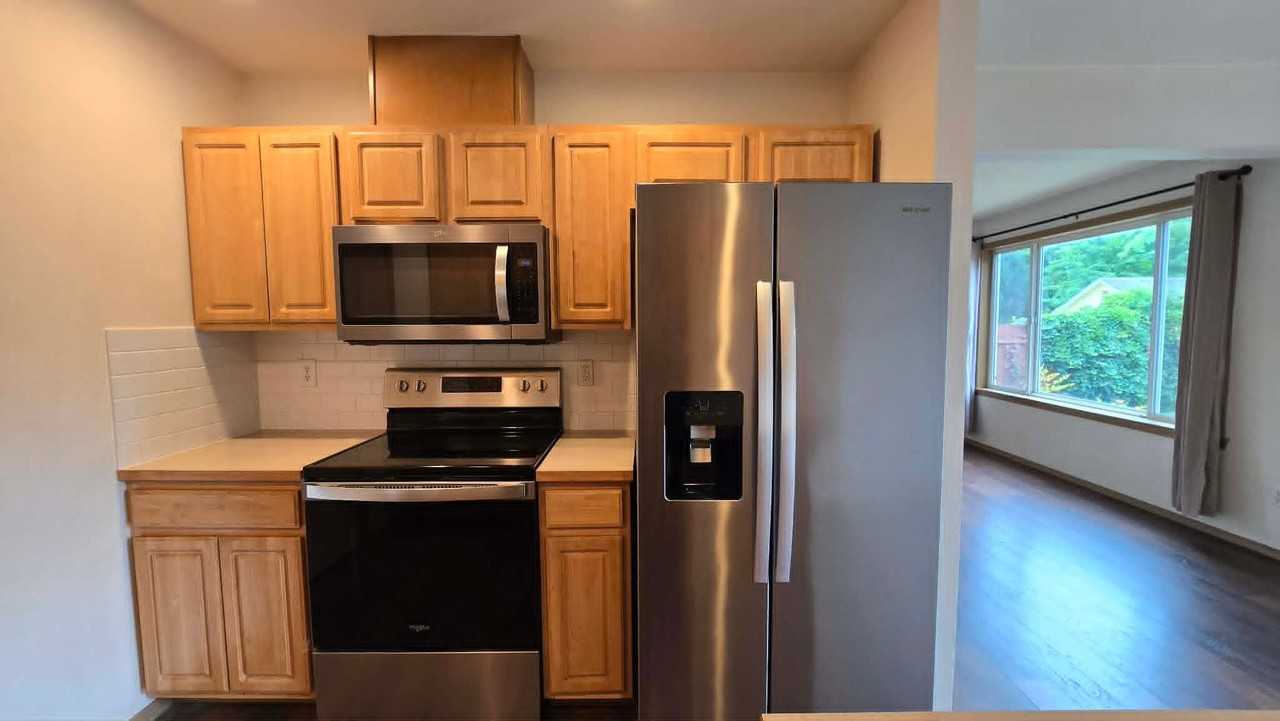7602 7604 109Th St Ct E #7604 - Photo 4 of 20