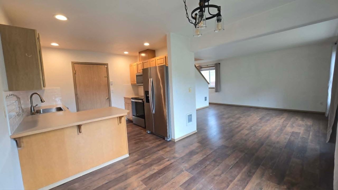 7602 7604 109Th St Ct E #7604 - Photo 6 of 20