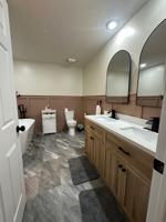 featured image of 812 W Raynell St