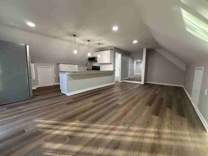 63 E Poplar St #B - Photo 5 of 17
