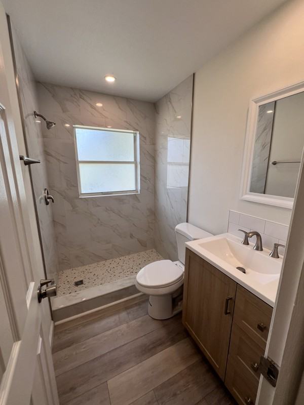 3339 Van Nuys Loop - Photo 4 of 9