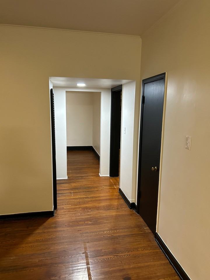 1616 N Vermilion St #1 - Photo 3 of 13