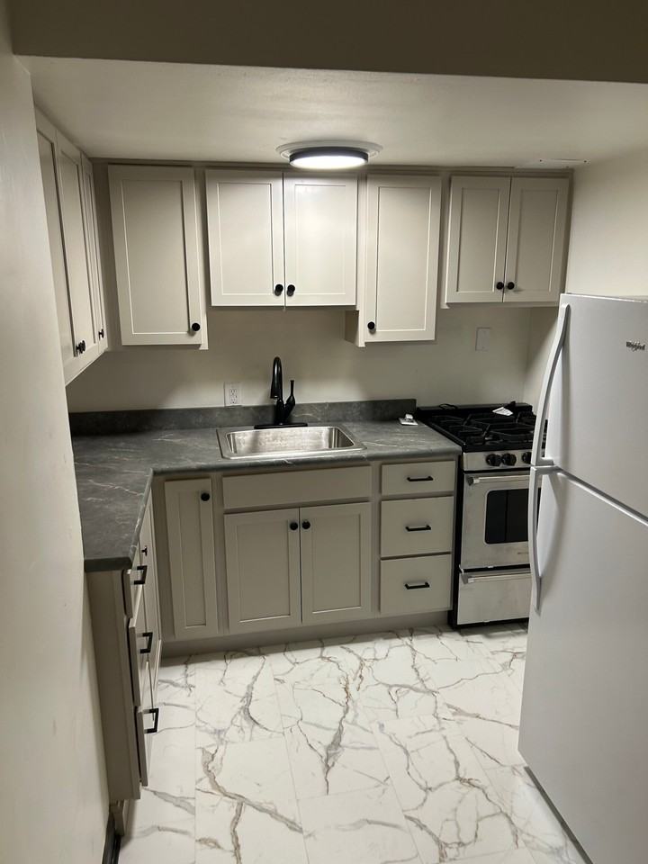 1616 N Vermilion St #1 - Photo 7 of 13