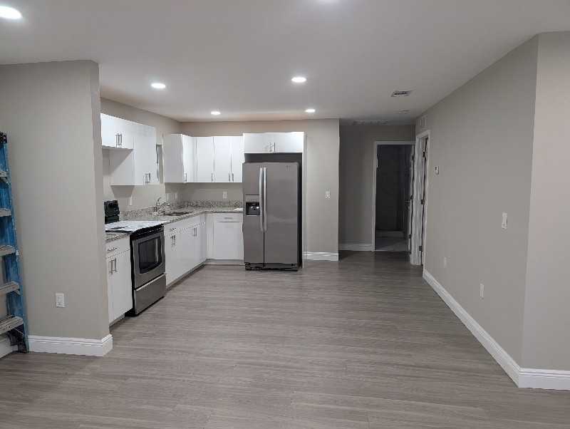 3416 Phillips St - Photo 2 of 9