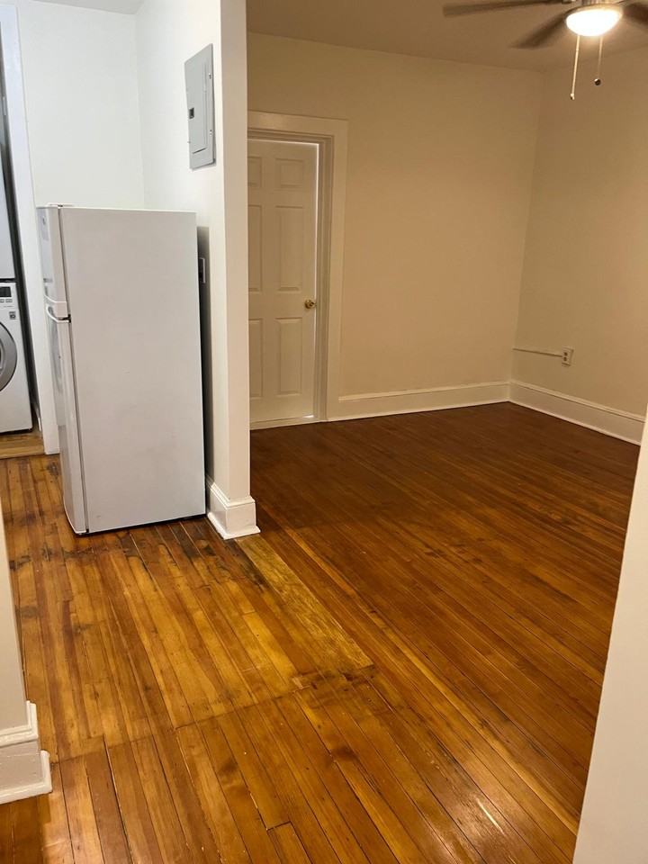 2313 Wisconsin Ave Nw #2 - Photo 4 of 19