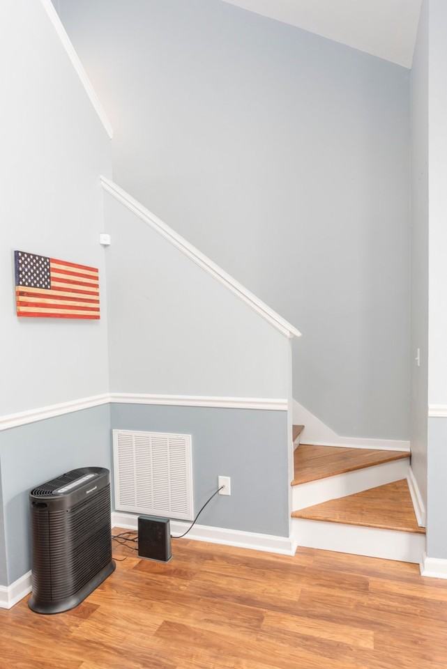510 E Gillespie St #B8 - Photo 2 of 19