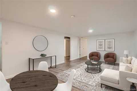 3189 Victor St - Photo 3 of 17