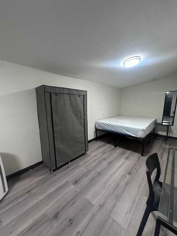 8328 Cristobal Cir - Photo 4 of 10