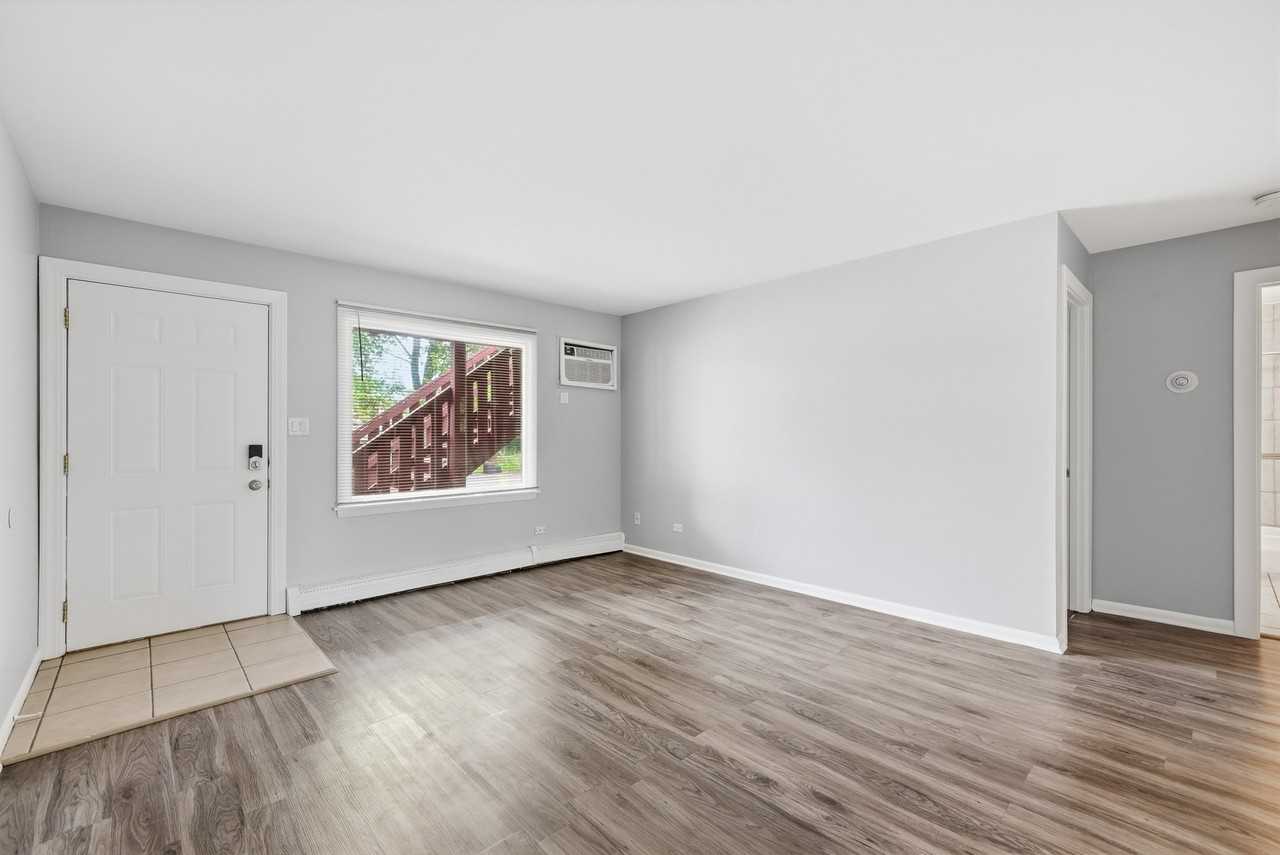 431 Filweber Ct #2 - Photo 3 of 11