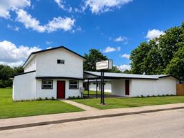 featured image of 301 E Main St #3