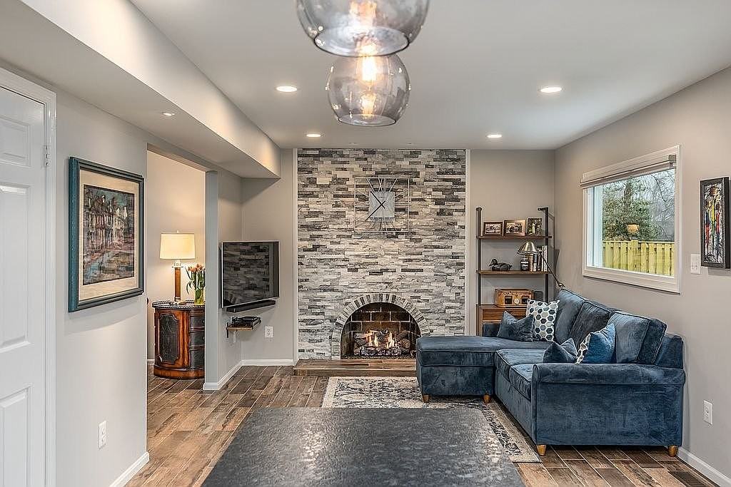 9551 Pine Cluster Cir - Photo 4 of 15