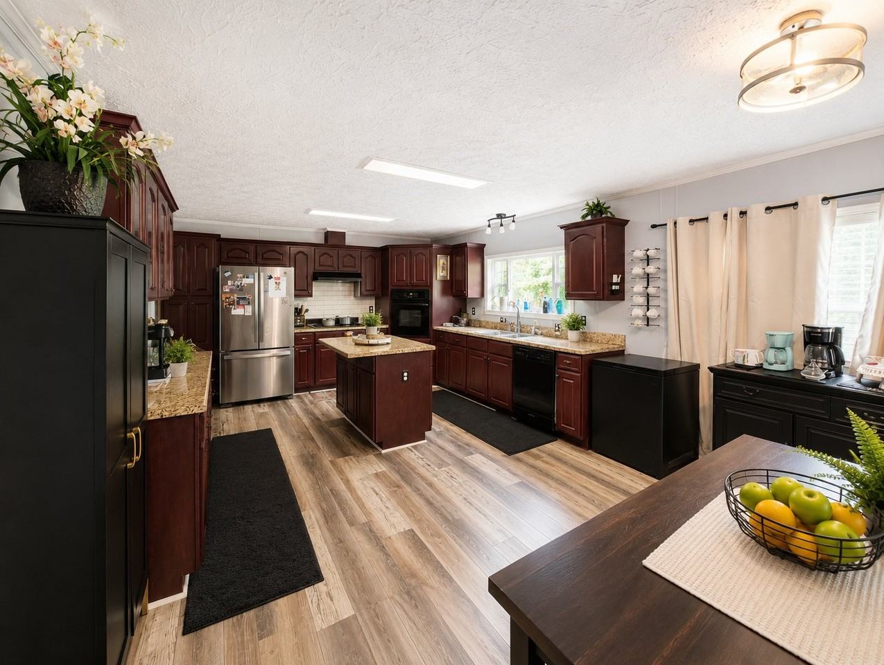 438 Dickson Rd - Photo 2 of 7
