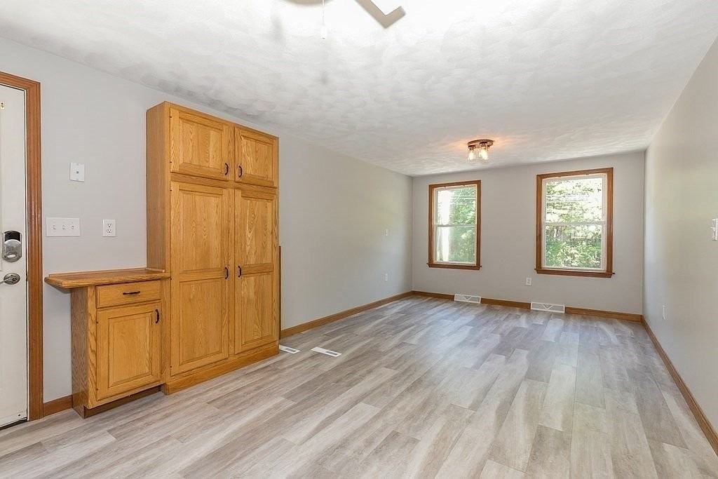 155 Cook St - Photo 7 of 22