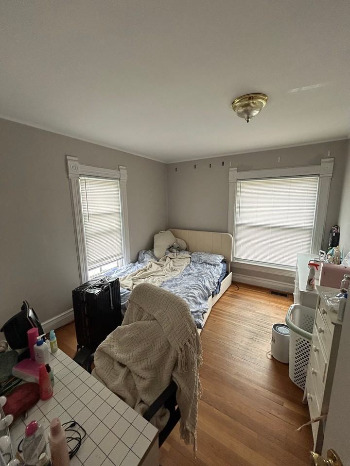 1325 Packard St #2 - Photo 6 of 11