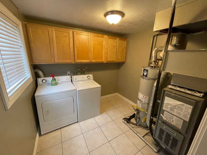 1122 S Lake St #1 - Photo 5 of 11