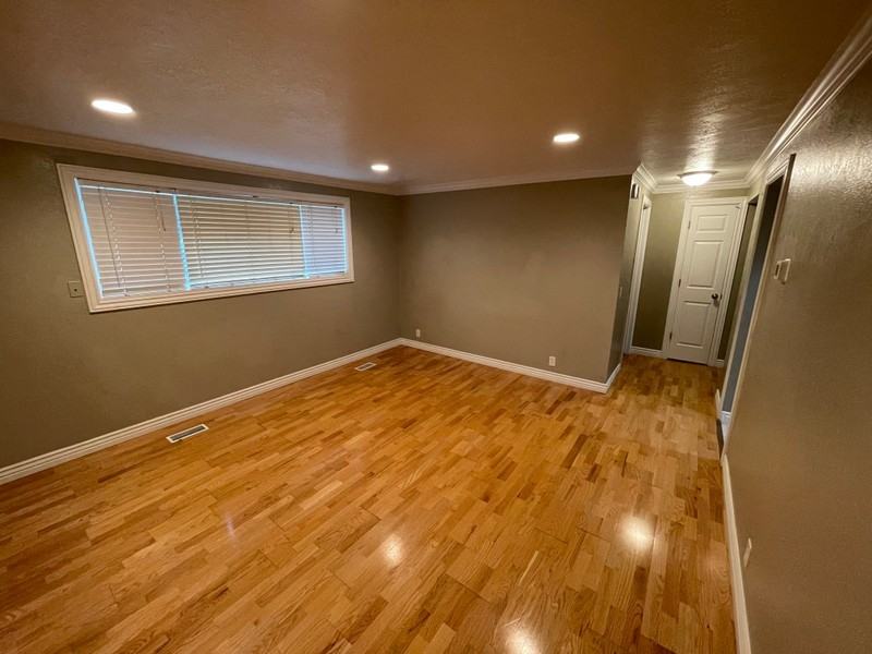 1122 S Lake St #1 - Photo 6 of 11