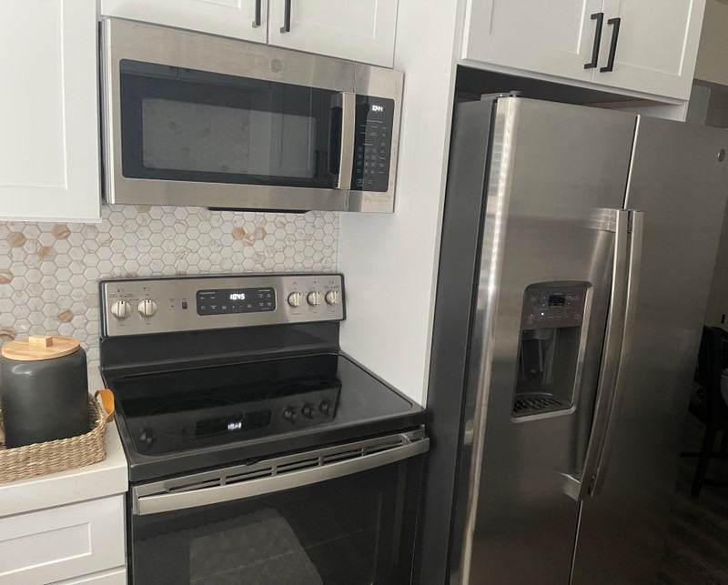 2750 S St #C - Photo 3 of 11
