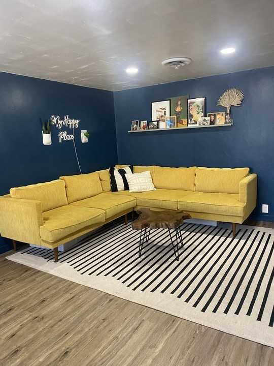 267 Es - Photo 4 of 10