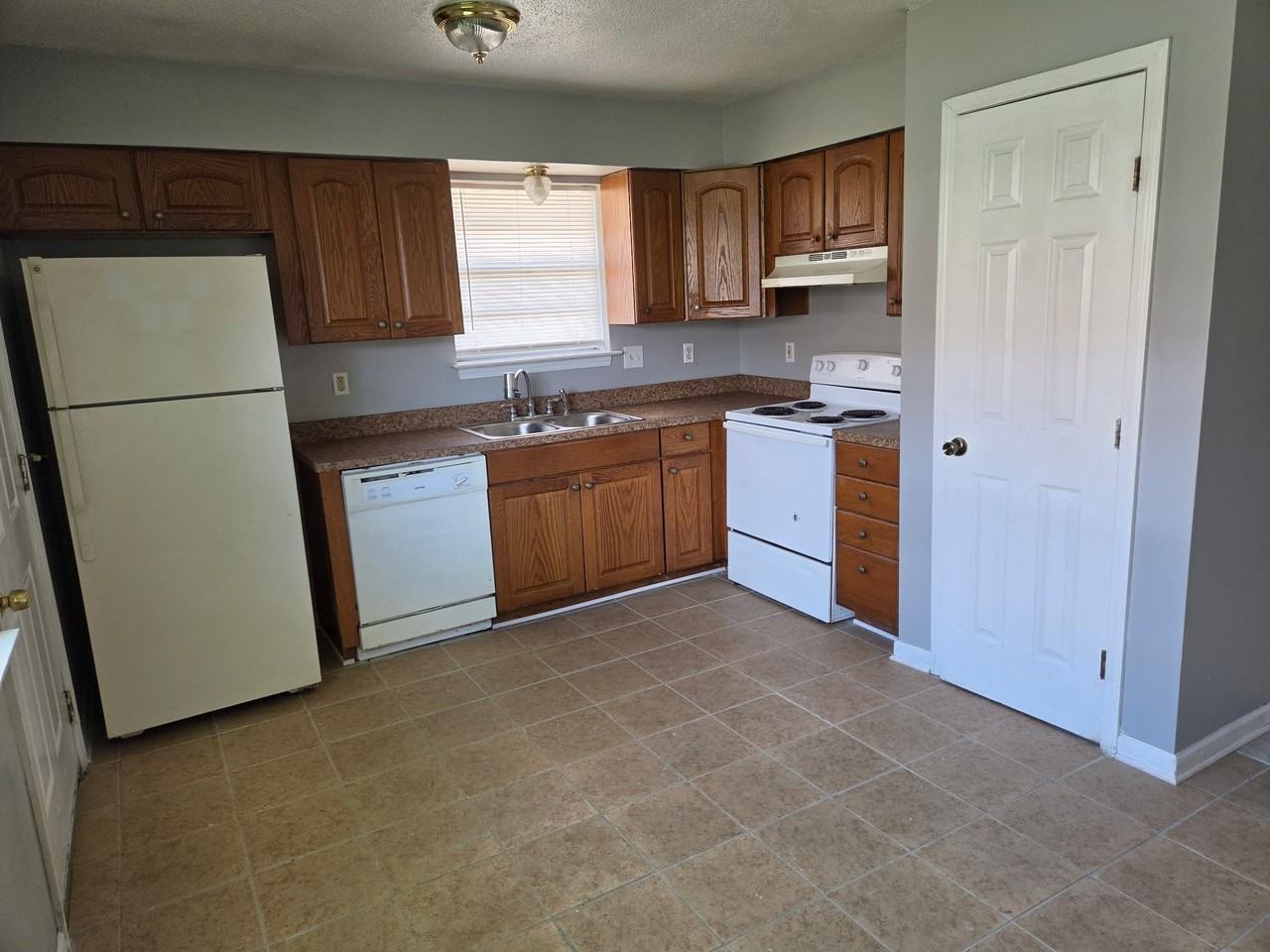 7903 Arcadia Ln - Photo 6 of 19