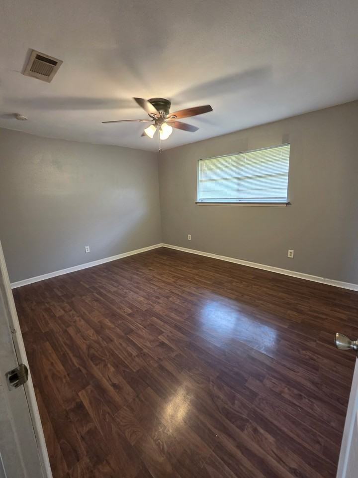 7903 Arcadia Ln - Photo 7 of 19