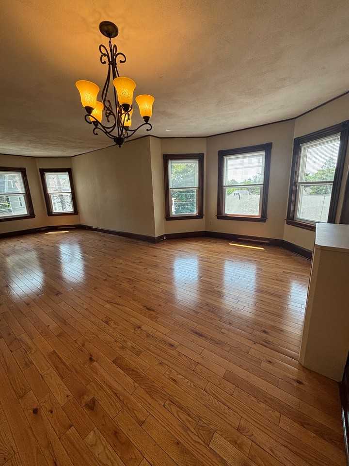 10 Davis St #2 - Photo 2 of 18