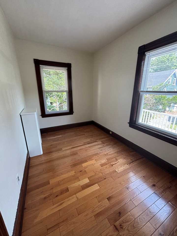 10 Davis St #2 - Photo 7 of 18