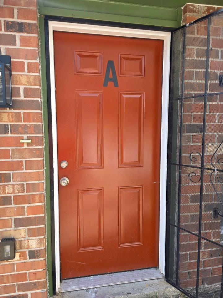 7880 Means Avenue Apts A #AD - Photo 2 of 18