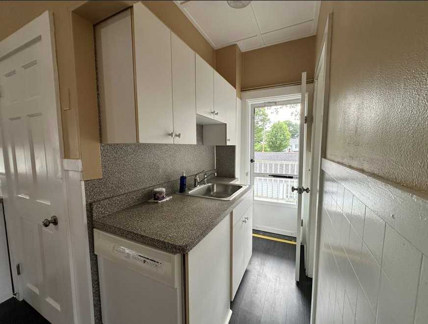 397 Ash St #1 - Photo 7 of 10