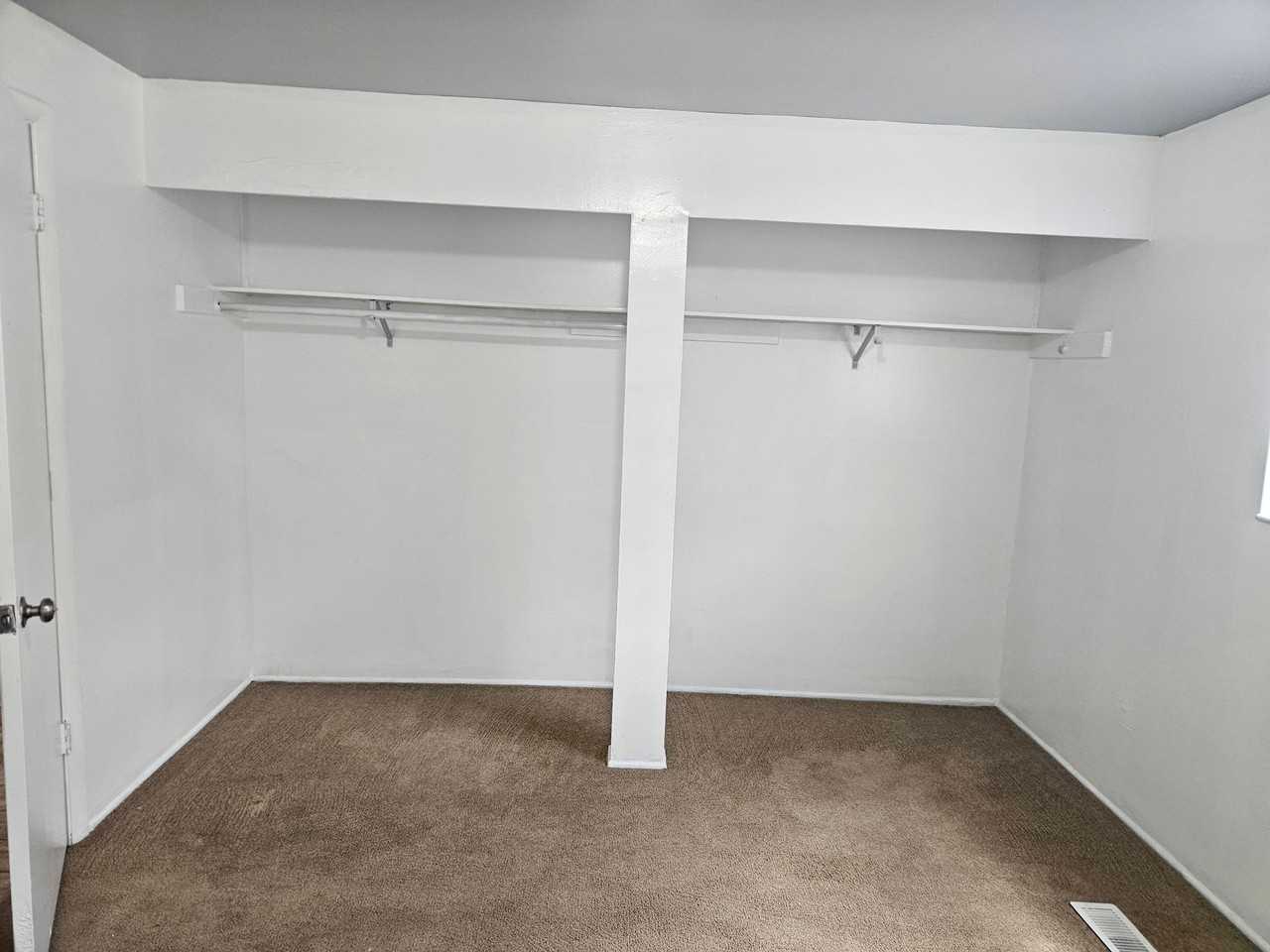 741 N Riverside Dr #2 - Photo 7 of 8