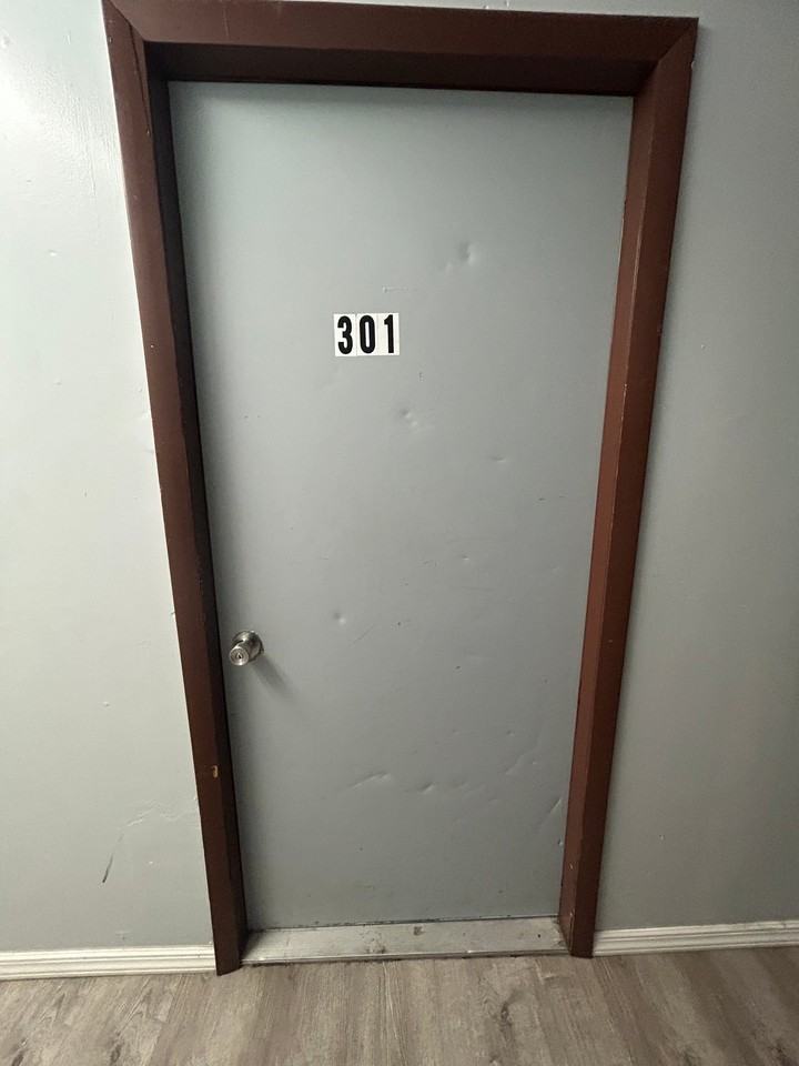 131 Wood St #301 - Photo 2 of 8
