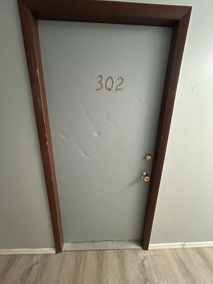131 Wood St #302 - Photo 2 of 10