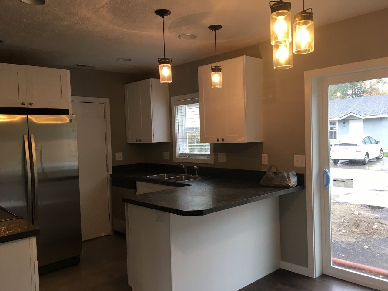 3921W W Garnet St - Photo 5 of 14