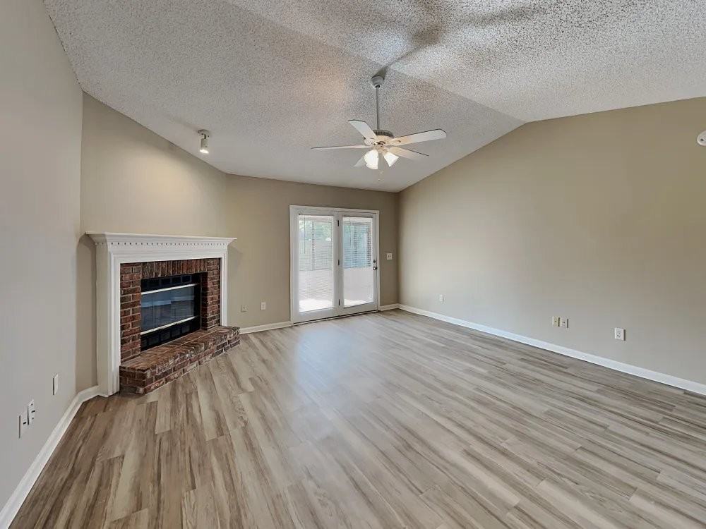 1561 Candice Ct - Photo 2 of 20