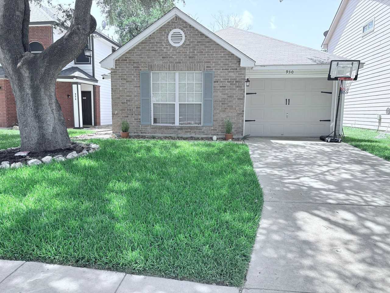 930 Windmill Palm - Photo 3 of 16