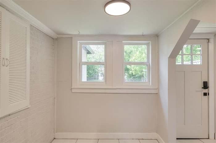 4319 Granger St - Photo 3 of 20