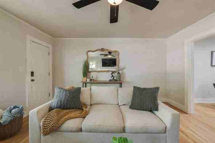 4319 Granger St - Photo 6 of 20