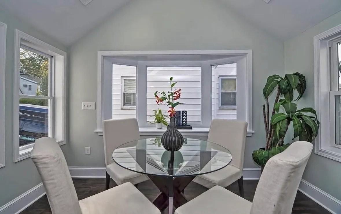 65 Brentwood St - Photo 6 of 20