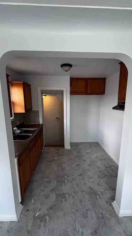 14823 Kilbourne St - Photo 3 of 8